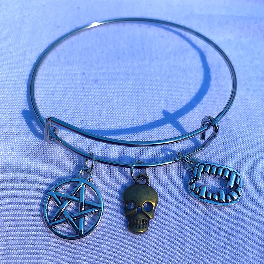 Brand New! Handmade! Adjustable Charm Bangle Bracelet!